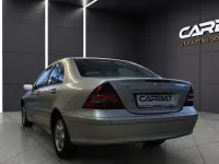 Usata Mercedes C220 Classic 150 CV (110 kW) 2004 Berlina