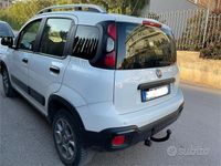 Usata Fiat Panda 4x4 Cross 80 CV (58 kW) 2016 Bianco Utilitaria