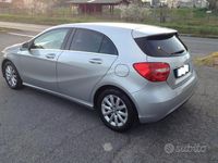 Usata Mercedes A160 90 CV (66 kW) 2014 Argento Berlina