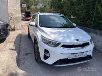 Usata Kia Stonic Style 120 CV (88 kW) 2017 Bianco SUV