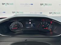 Używany Peugeot 2008 Active 102 KM (75 kW) 2023 Czerwony SUV