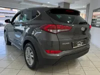 Usata Hyundai Tucson Xpossible 116 CV (85 kW) 2016 Grigio SUV