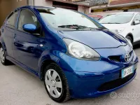 Käytetty Toyota Aygo 68 HP (50 kW) 2008 Sininen Viistoperä
