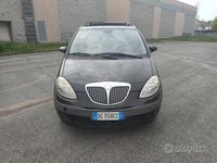 Usata Lancia Musa 95 CV (69 kW) 2007 Marrone Monovolume