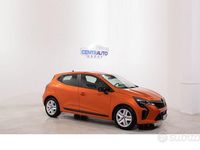 Usata Renault Clio V Evolution 67 CV (49 kW) 2024 Arancione Berlina