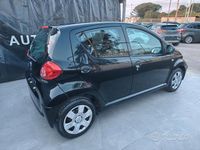 Usata Toyota Aygo 67 CV (49 kW) 2008 Nero Utilitaria