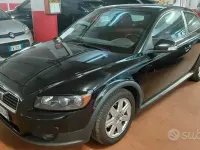 Usata Volvo C30 Kinetic 101 CV (74 kW) 2007 Nero Utilitaria
