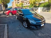 Usata Opel Astra GTC Cosmo 101 CV (74 kW) 2006 Nero Coupé