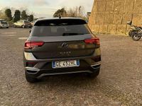 Usata VW T-Roc Sportline 150 CV (110 kW) 2021 Grigio SUV