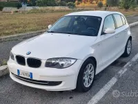 Usata BMW 118 143 CV (105 kW) 2009 Bianco Utilitaria
