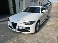 Usata Alfa Romeo Giulia Business 180 CV (132 kW) 2017 Bianco Berlina