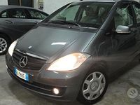 Usata Mercedes A150 Elegance 95 CV (69 kW) 2011 Grigio Berlina