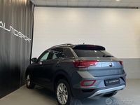 Usata VW T-Roc Life 110 CV (80 kW) 2023 Grigio SUV