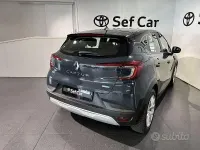 Usata Renault Captur Intens 143 CV (105 kW) 2022 Grigio SUV