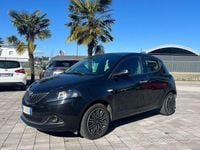 Usata Lancia Ypsilon Gold 69 CV (50 kW) 2022 Nero Utilitaria