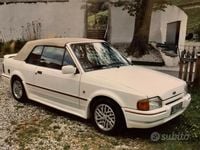 Usata Ford Escort Cabriolet 102 CV (75 kW) 1990 Bianco Cabrio