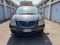 Usata Lancia Phedra 170 CV (125 kW) 2009 Grigio Monovolume