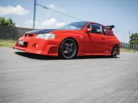 Usata Honda Civic 160 CV (117 kW) 1996 Rosso Berlina