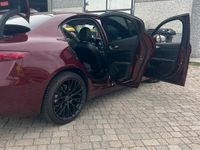 Usata Alfa Romeo Giulia 150 CV (110 kW) 2018 Rosso Berlina