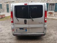 Usata Renault Trafic 145 CV (106 kW) 2007 Grigio Monovolume
