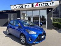 Usata Toyota Yaris Active 72 CV (52 kW) 2020 Blu Berlina