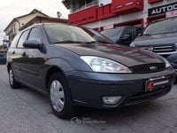 Usata Ford Focus 101 CV (74 kW) 2005 Argento Station wagon
