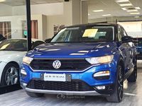 Usata VW T-Roc Advance 116 CV (85 kW) 2019 Blu SUV