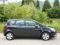 Usata Opel Meriva Cosmo 120 CV (88 kW) 2016 Nero Monovolume