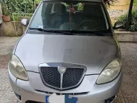 Usata Lancia Ypsilon 70 CV (51 kW) 2004 Grigio Utilitaria