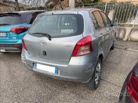 Usata Toyota Yaris Sol 87 CV (63 kW) 2007 Argento Utilitaria