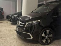 Usata Mercedes V300 Premium 190 CV (139 kW) 2023 Nero Monovolume