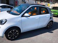 Usata Smart ForFour Passion 71 CV (52 kW) 2015 Bianco Utilitaria