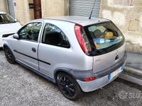 Usata Opel Corsa 55 CV (40 kW) 2001 Grigio Utilitaria