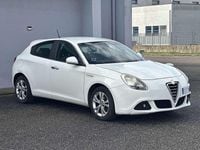 Usata Alfa Romeo Giulietta Progression 105 CV (77 kW) 2010 Bianco pastello Utilitaria