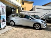 Usata Opel Astra Business 110 CV (80 kW) 2017 Azzurro Station wagon