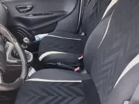 Usata Lancia Ypsilon 80 CV (58 kW) 2017 Bianco Utilitaria