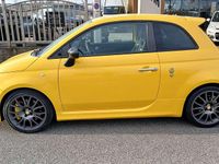 Usata Abarth 695 179 CV (131 kW) 2012 Pastello Utilitaria