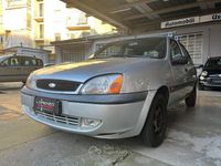 Usata Ford Fiesta Ambiente 75 CV (55 kW) 2001 Grigio Utilitaria