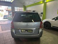 Usata Opel Zafira Cosmo 125 CV (91 kW) 2011 Argento Monovolume