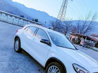 Usata Mercedes GLA200 156 CV (114 kW) 2016 Bianco SUV