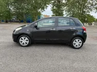 Usata Toyota Yaris Sol 100 CV (73 kW) 2011 Nero Utilitaria