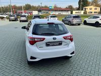 Usata Toyota Yaris Hybrid Business Edition 73 CV (53 kW) 2019 Bianco Berlina