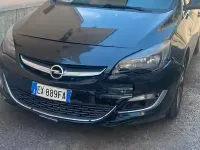 Usata Opel Astra 140 CV (102 kW) 2014 Nero Berlina