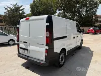 Usata Renault Trafic 131 CV (96 kW) 2024 Bianco Monovolume