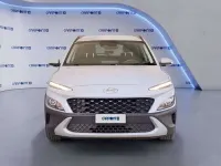 Käytetty Hyundai Kona 105 HP (77 kW) 2022 Hopea Katumaasturi