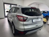 Usata Ford Kuga Titanium 150 CV (110 kW) 2018 Grigio SUV