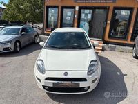Usata Fiat Punto Street 95 CV (69 kW) 2018 Bianco Utilitaria