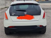 Usata Lancia Delta Silver 120 CV (88 kW) 2013 Bianco Utilitaria