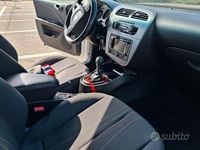 Usata Seat Leon 105 CV (77 kW) 2011 Utilitaria
