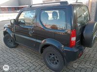 Usata Suzuki Jimny 86 CV (63 kW) 2011 Nero SUV